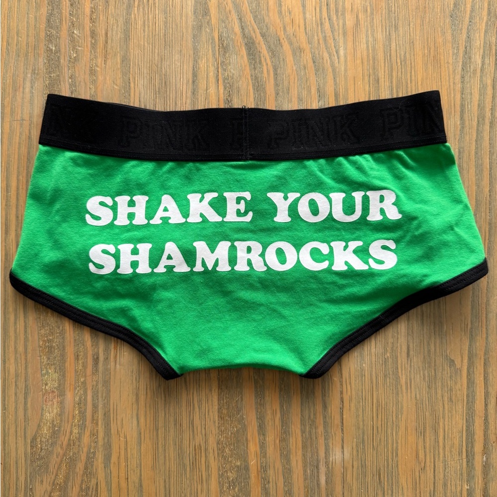 NWTD Victoria’s Secret PINK Shake Shamrocks Green Black Low Rise Boyshort Small